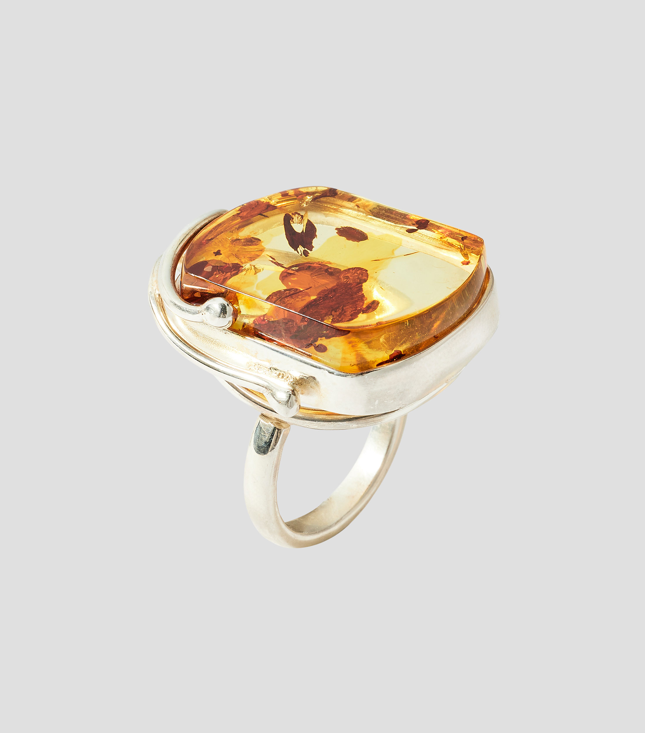 Anillo en Plata .925 con ámbar báltico Mujer